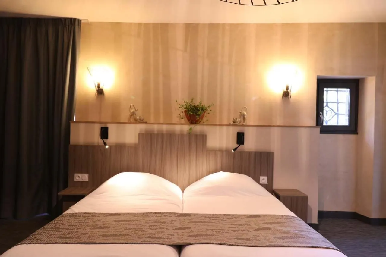 Le Vieux Moulin Hotel Hede-Bazouges